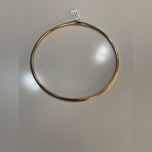 Elegant 14kt. Yellow Gold Omega Necklace 16” long.